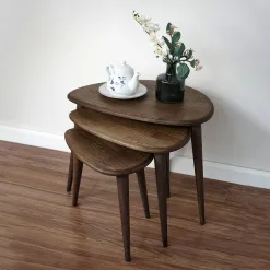 Nesting Tables – Set of 3 (Oak)